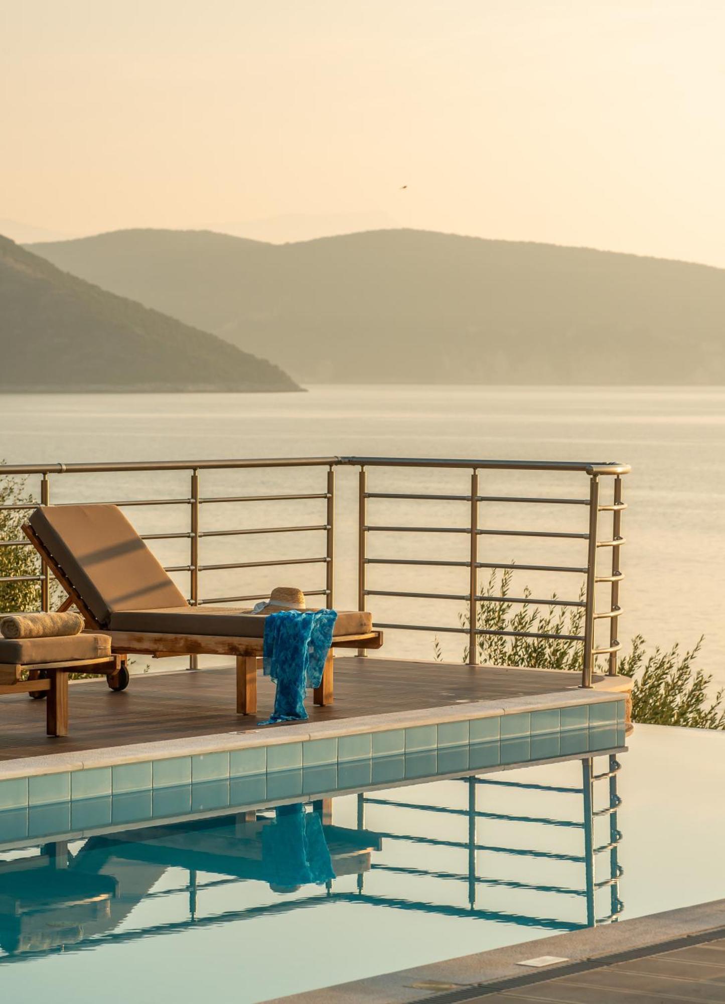 Iris Villas Lefkada - Marine Villa With Private Sea Access Sivota  Exterior photo